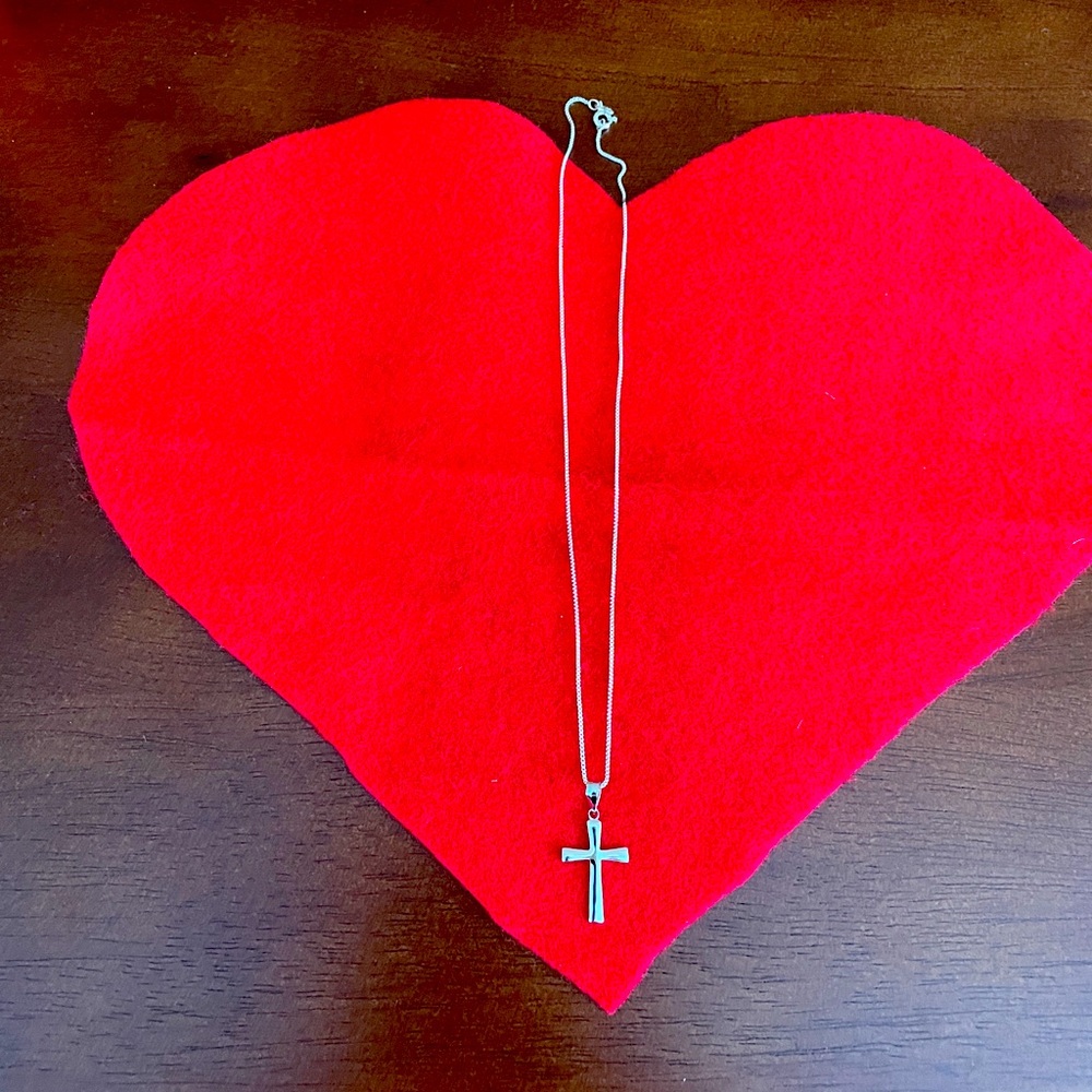 15 INCH BOX CHAIN WITH CROSS
